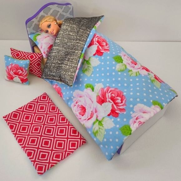 12 Inch Fashion Doll Bedding Set - Picture 3 of 6
